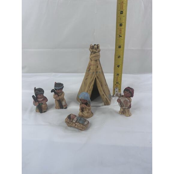 Christmas Native American Indigenous Nativity Crèche Holy Family Teepee 6 Piece - Picture 4 of 7